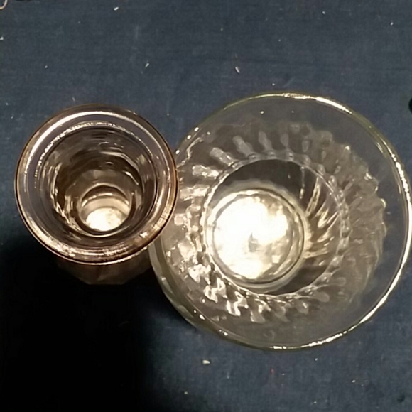 Swirl Texture Vases - Picture 4 of 4